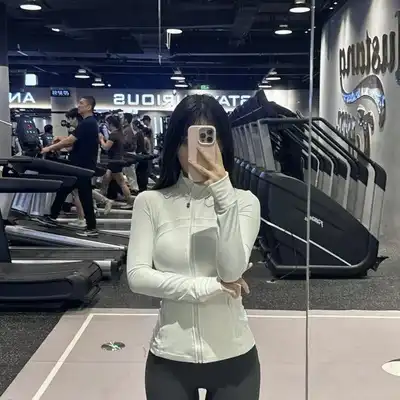 董明